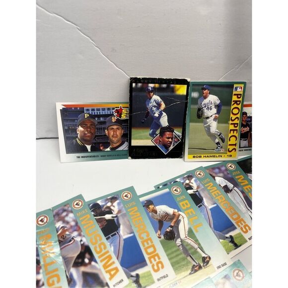 Lot of 50 1992 Fleer Baseball Cards - KC Royals & Baltimore Orioles - Picture 10 of 13